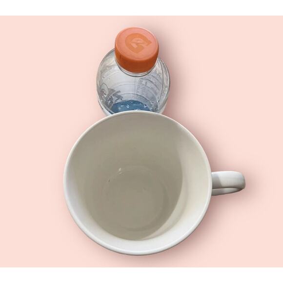 GIANT Starbucks Coffee 2018 Novelty 46 fl oz / 1360 ml Coffee Mug - Picture 4 of 9